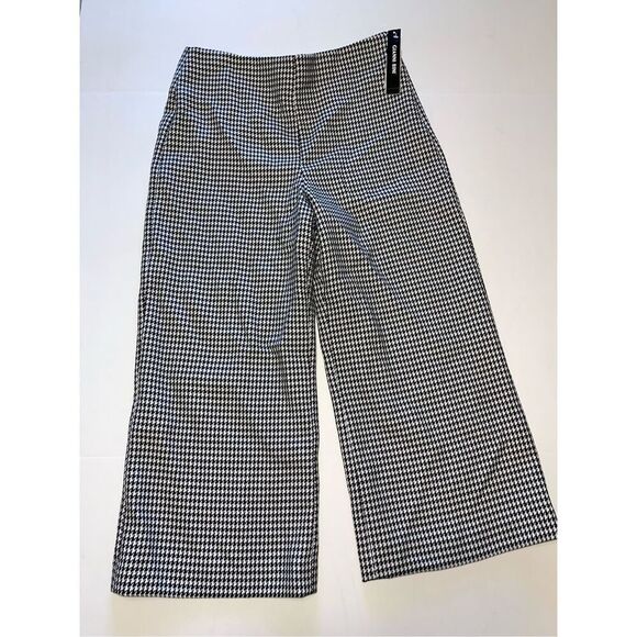 Gianni Bini Women's 6 Black White Houndstooth Knit Hi Rise Cropped Wide Leg Pant - Picture 1 of 7